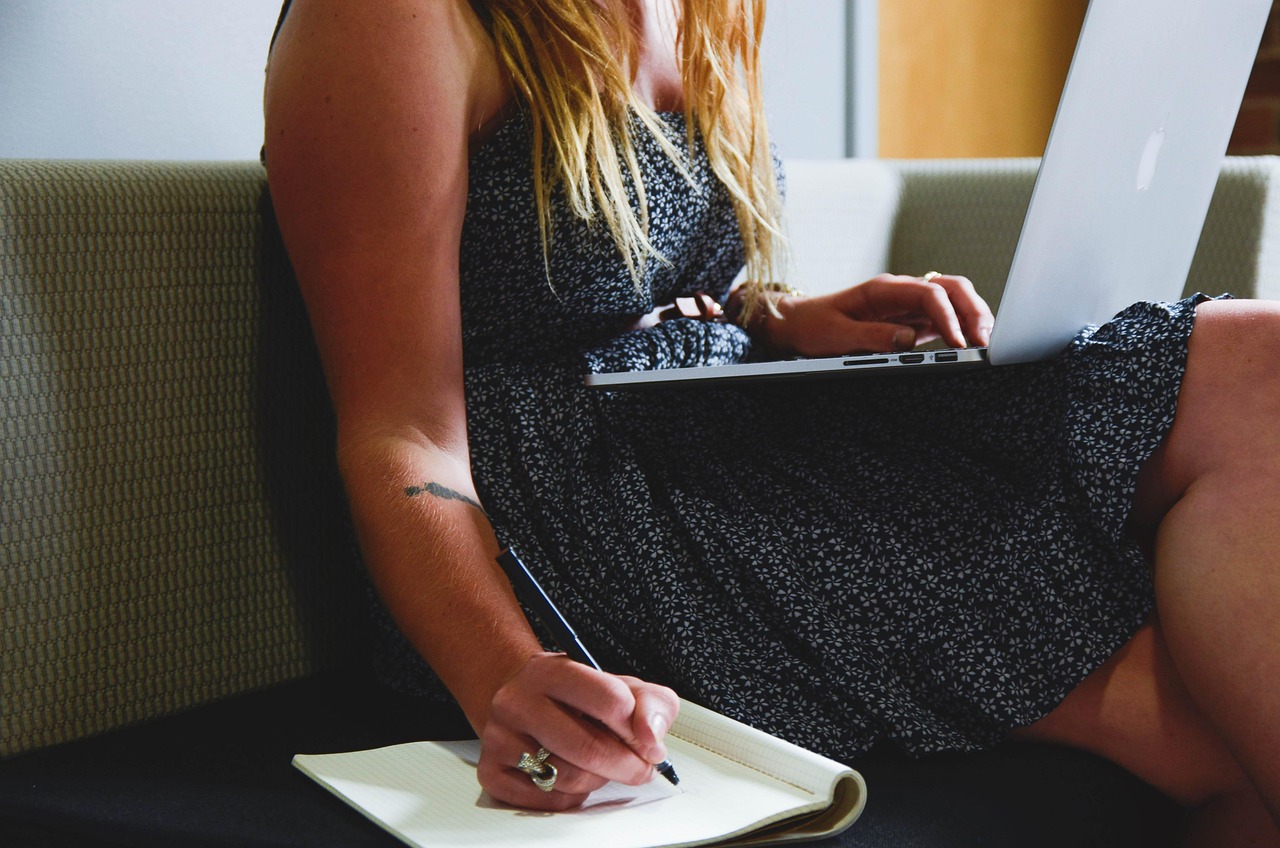 Entrepreneur, startup, woman — Different types of tyres