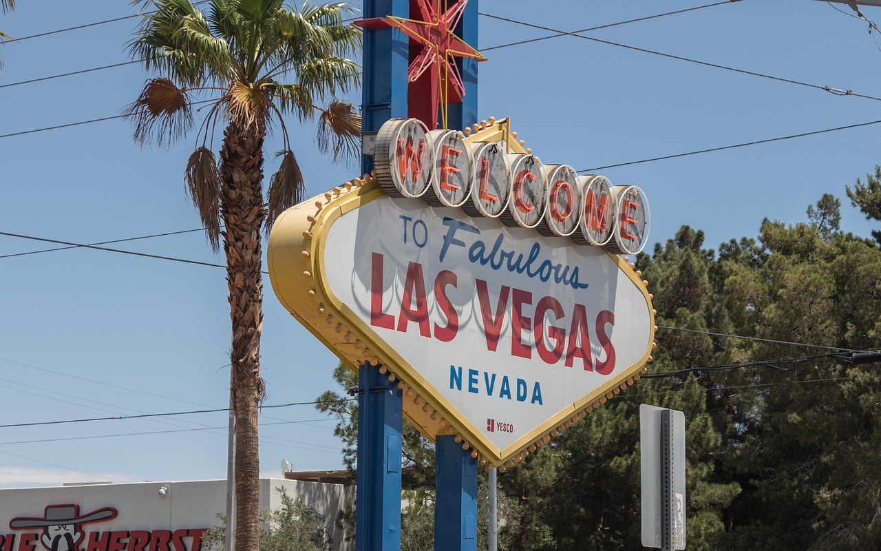Las vegas, gambling city, entry — Perks Of Playing Roblox