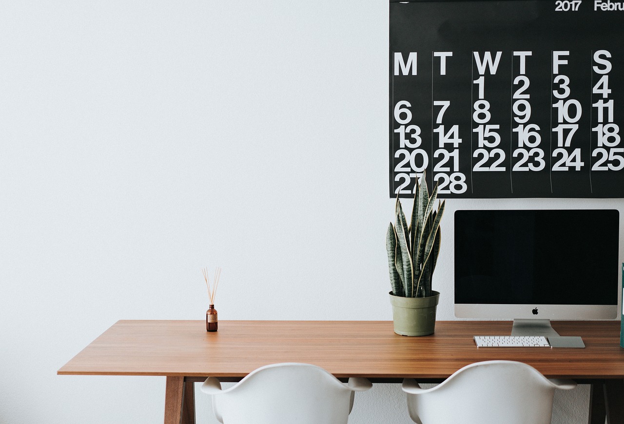 Apple, computer, browser — Promote Your Business Online With torontoseo expert: A Step-by-Step Guide