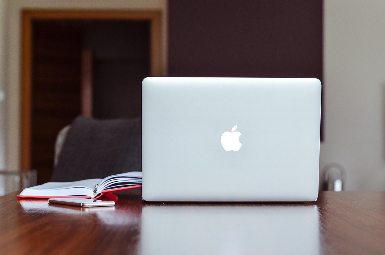 Apple, macbook, notebook — Reasons for buying youtube views for seo purpose