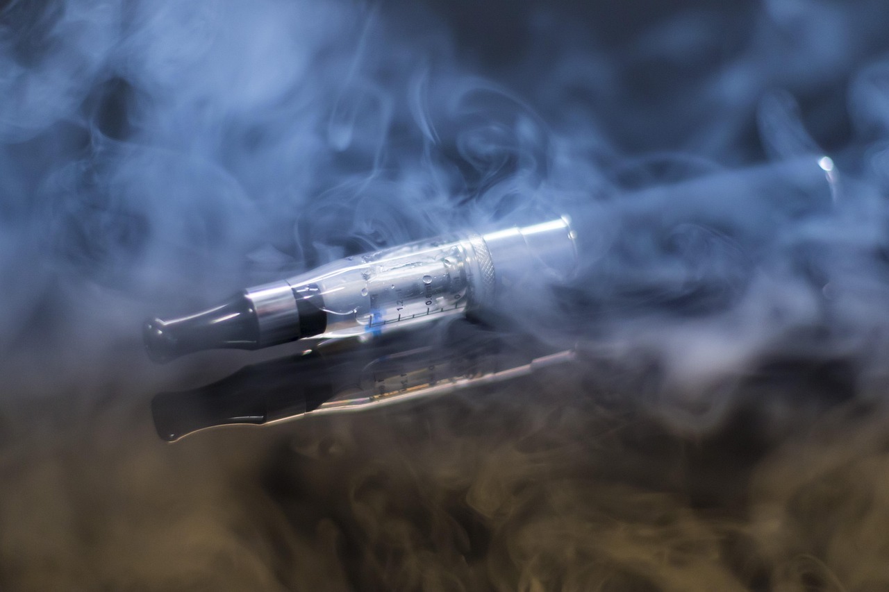 E cigarette, steam, evaporator — Top 5 benefits of taking Medicare plan G