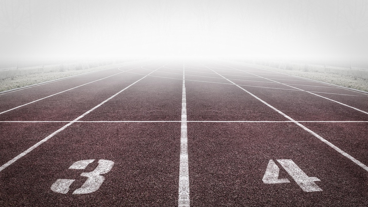 Running track, numbers, fog — Why More Residents Are Choosing Comprehensive Preventive Care from a Las Vegas Dentist